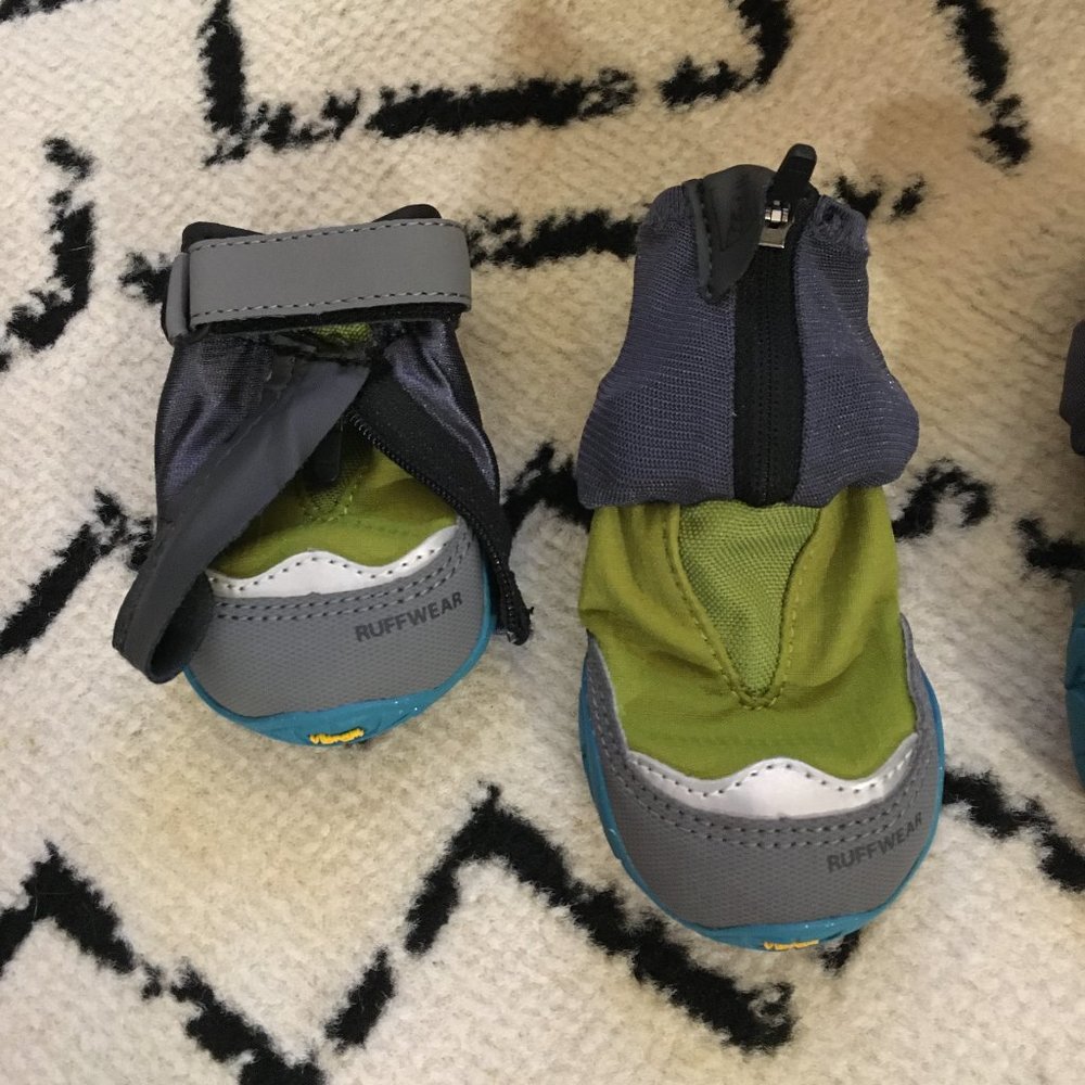 BRAND NEW Ruffwear Polar Trex Dog Boots